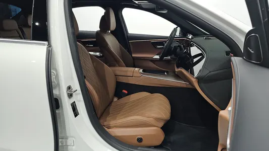 Mercedes-Benz E-Class W214 E450 4MATIC 2024 10