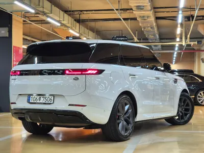 Land Rover 3 D300 HSE 2023 4