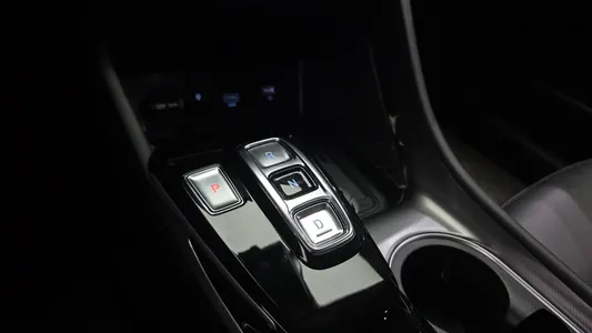 Hyundai (DN8) 2.0 LPG() 2021 9
