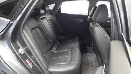 Hyundai (DN8) 2.0 LPG() 2021 11