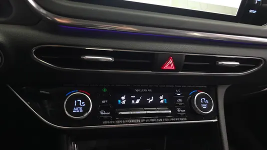 Hyundai (DN8) 2.0 LPG() 2021 19
