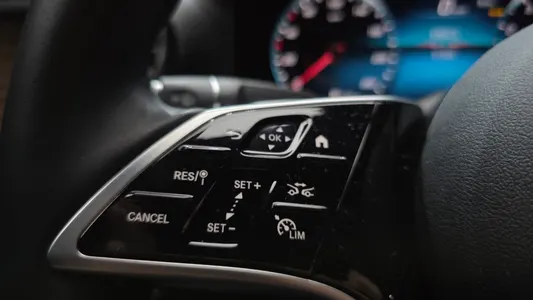 Mercedes-Benz E-Class W213 E250 2023 18