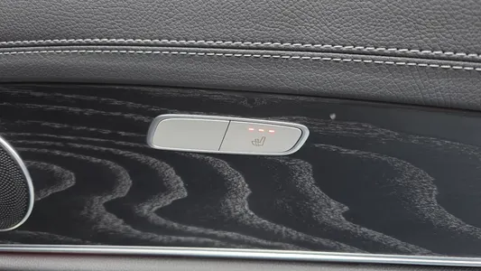 Mercedes-Benz E-Class W213 E220d 4MATIC AMG Line 2021 34