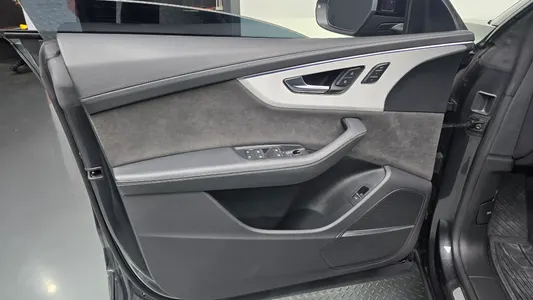 Audi Q8 (4M) 55 TFSI 2022 24