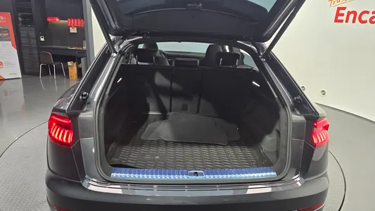 Audi Q8 (4M) 55 TFSI 2022 32