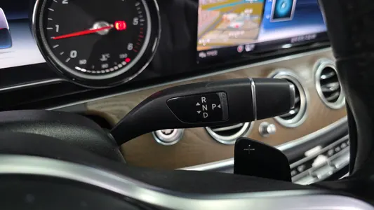 Mercedes-Benz E-Class W213 E220d 4MATIC 2019 9