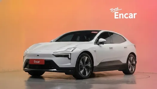 Polestar 4 2025