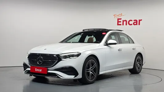 Mercedes-Benz E-Class W214 E300 4MATIC AMG Line 2026