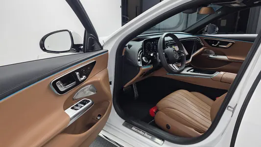Mercedes-Benz E-Class W214 E300 4MATIC AMG Line 2026 10