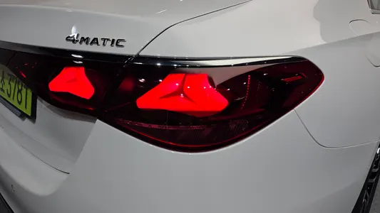 Mercedes-Benz E-Class W214 E300 4MATIC AMG Line 2026 23