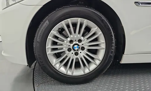 BMW 5 Series (F10) 520d 2014 4