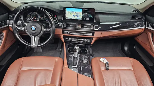 BMW 5 Series (F10) 520d 2014 6
