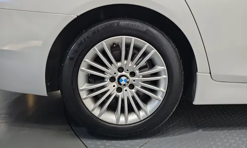 BMW 5 Series (F10) 520d 2014 37