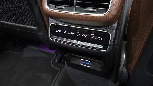 Mercedes-Benz GLE-Class W167 GLE450 4MATIC 2025 35