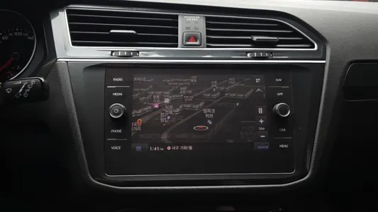 Volkswagen 2 2.0 TDI 2019 13