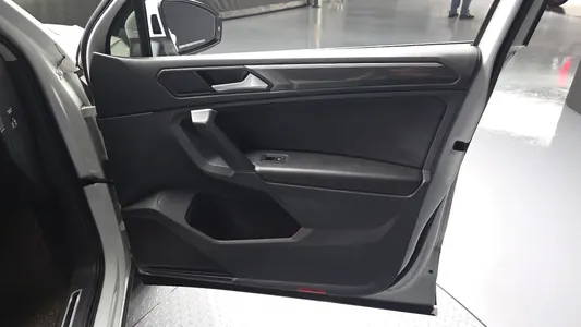 Volkswagen 2 2.0 TDI 2019 24