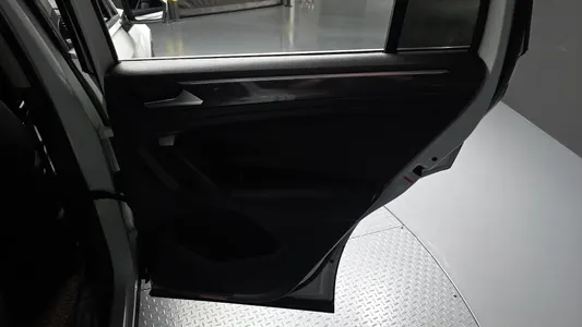Volkswagen 2 2.0 TDI 2019 25