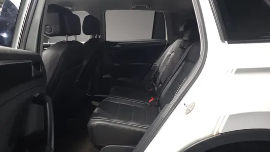 Volkswagen 2 2.0 TDI 2019 26