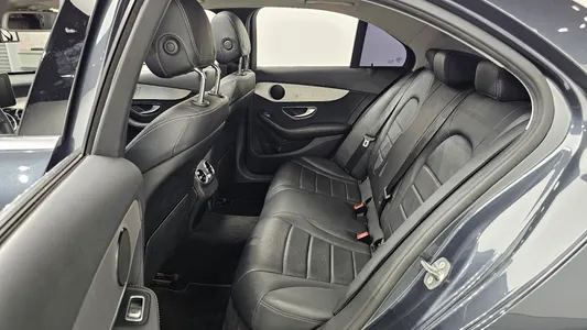 Mercedes-Benz C-Class W205 C220 d 2016 10