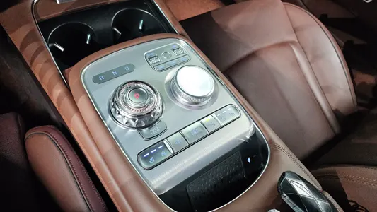 Genesis G90 (RS 4) 3.5 AWD 2023 9