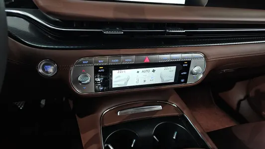 Genesis G90 (RS 4) 3.5 AWD 2023 31