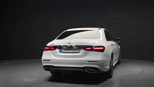Mercedes-Benz E-Class W213 E250 AMG Line 2023 4