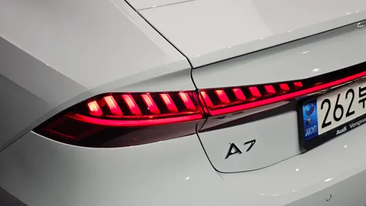 Audi A7 (4K) 55 TFSI 2022 23