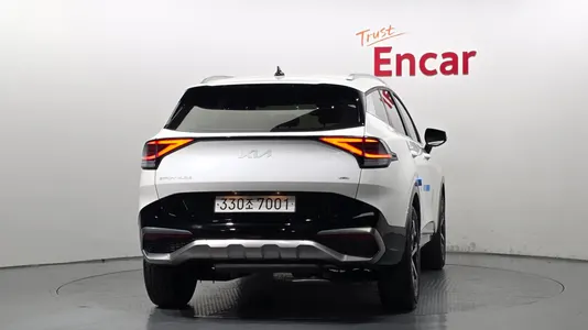Kia 5 2WD 2023 4