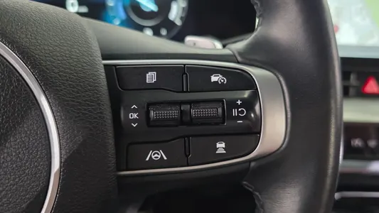 Kia 5 2WD 2023 19