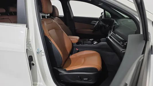 Kia 5 2WD 2023 26