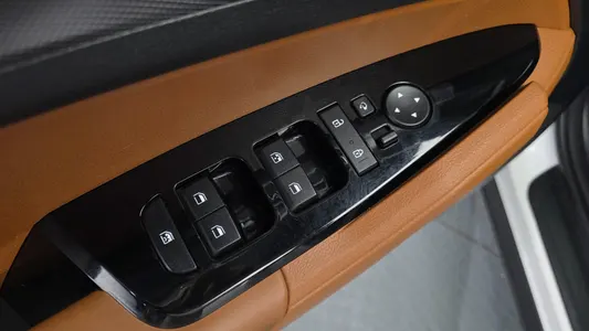 Kia 5 2WD 2023 34