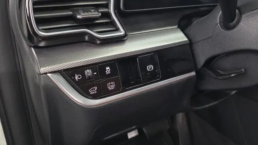 Kia 5 2WD 2023 30