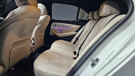 Mercedes-Benz E-Class W213 E350 4MATIC 2021 26