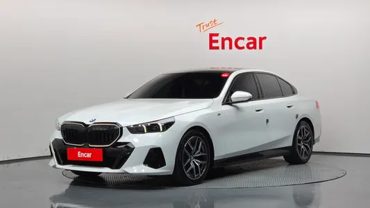 BMW 5 Series (G60) 520i 2024