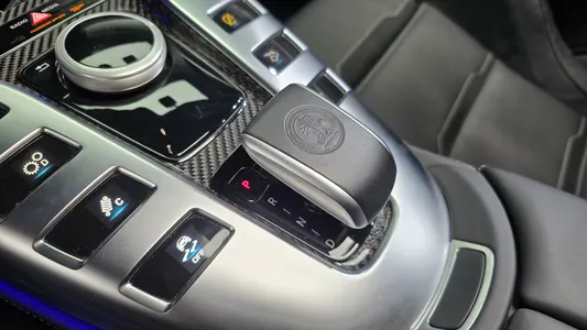 Mercedes-Benz AMG GT 4 63 S 4MATIC+ 2019 9
