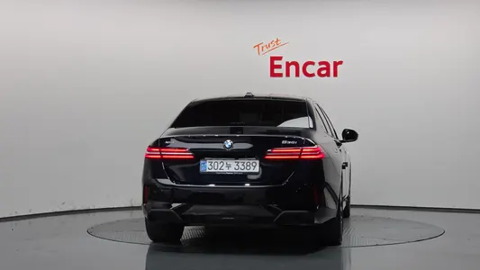 BMW 5 Series (G60) 530i xDrive M 2024 4