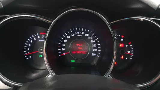 Kia K5 LPI 2012 8
