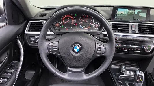 BMW 3 Series (F30) 320d 2017 12
