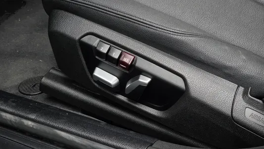 BMW 3 Series (F30) 320d 2017 19