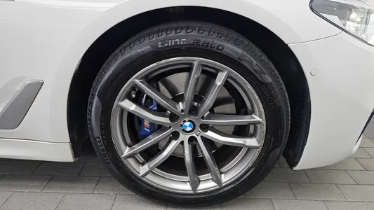 BMW 5 Series (G30) 530i M 2017 21