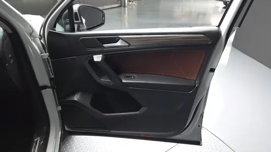 Volkswagen 티구안 올스페이스 2.0 TSI 2023 25