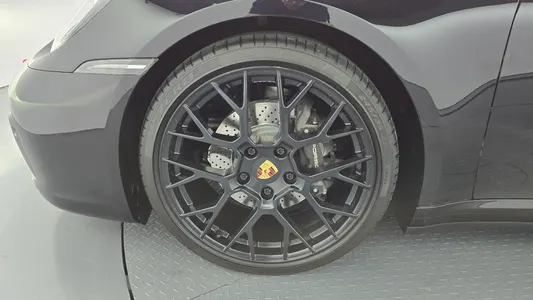 Porsche 911 (992) 4 2023 4