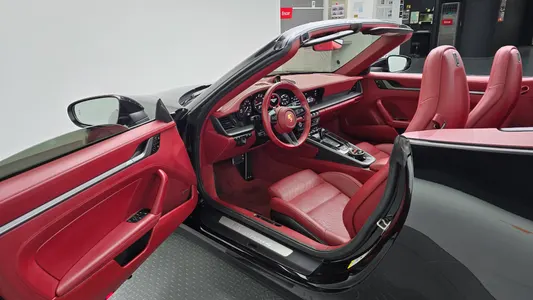 Porsche 911 (992) 4 2023 9