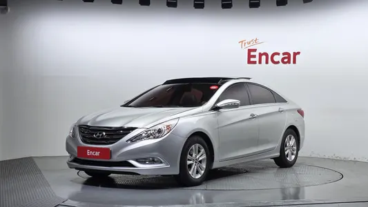 Hyundai YF Y20 2009