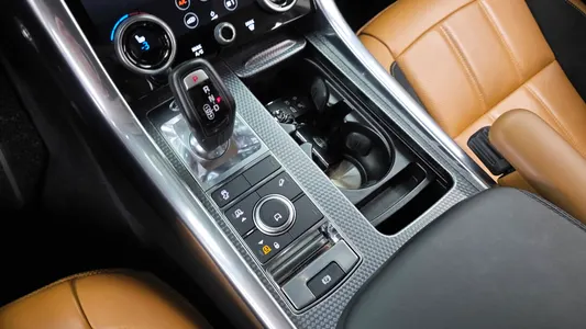 Land Rover 2 3.0 SDV6 HSE 2019 9