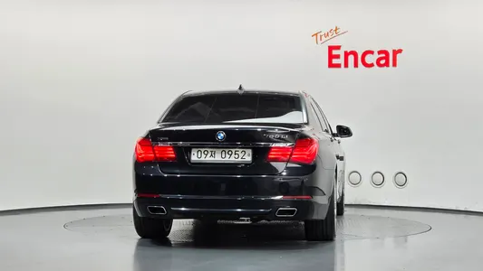 BMW 7 Series (F01) 750Li xDrive 2015 4