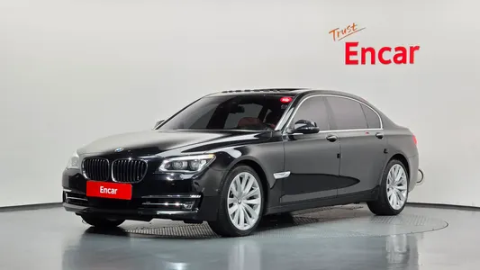 BMW 7 Series (F01) 750Li xDrive 2015