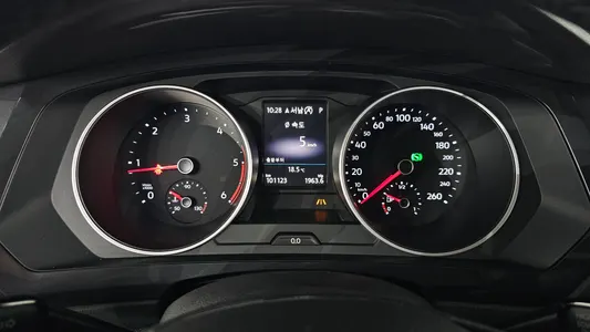 Volkswagen 2 2.0 TDI 2020 8