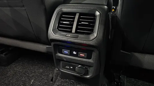 Volkswagen 2 2.0 TDI 2020 19