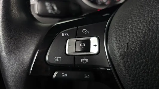 Volkswagen 2 2.0 TDI 2020 29